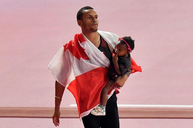 Canada's De Grasse sprints to bronze in men's 100 at world championships | iNFOnews.ca Canada's De Grasse sprints to bronze in men's 100 at world championships | iNFOnews.ca