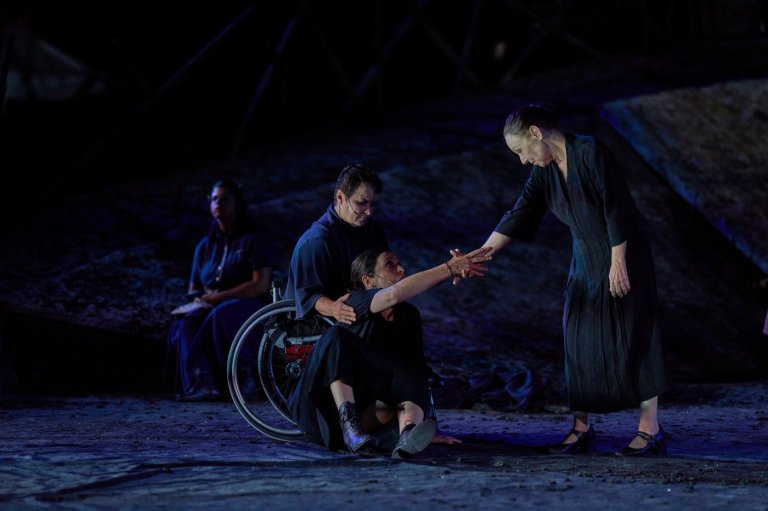 As the world rediscovers 'The Odyssey,' disabled actors in Greece explore the pain of war | iNFOnews.ca