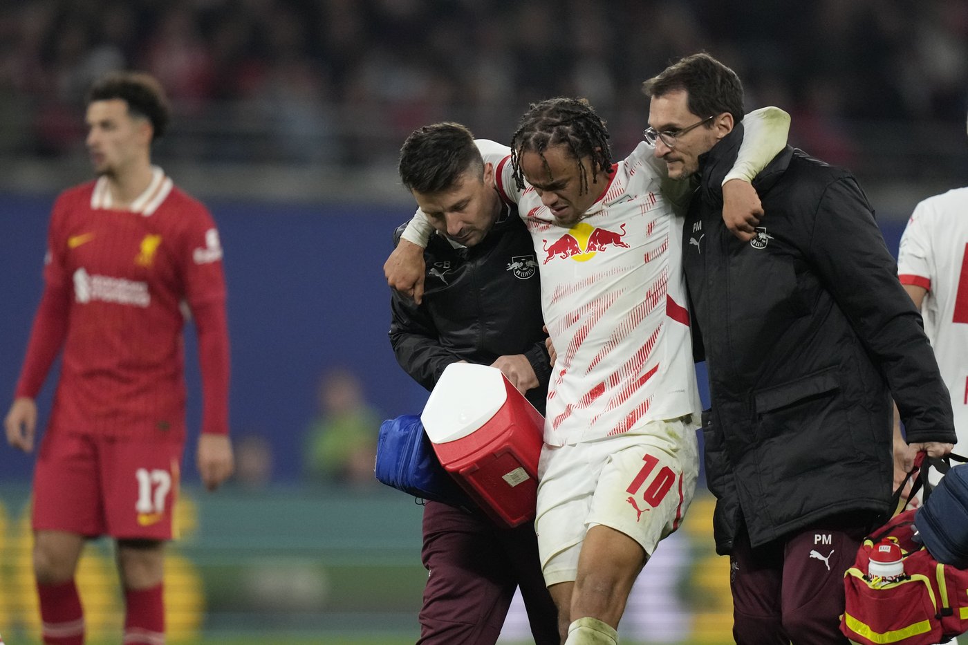 Leipzig's Xavi Simons helped off the field with injury in Champions League | iNFOnews.ca