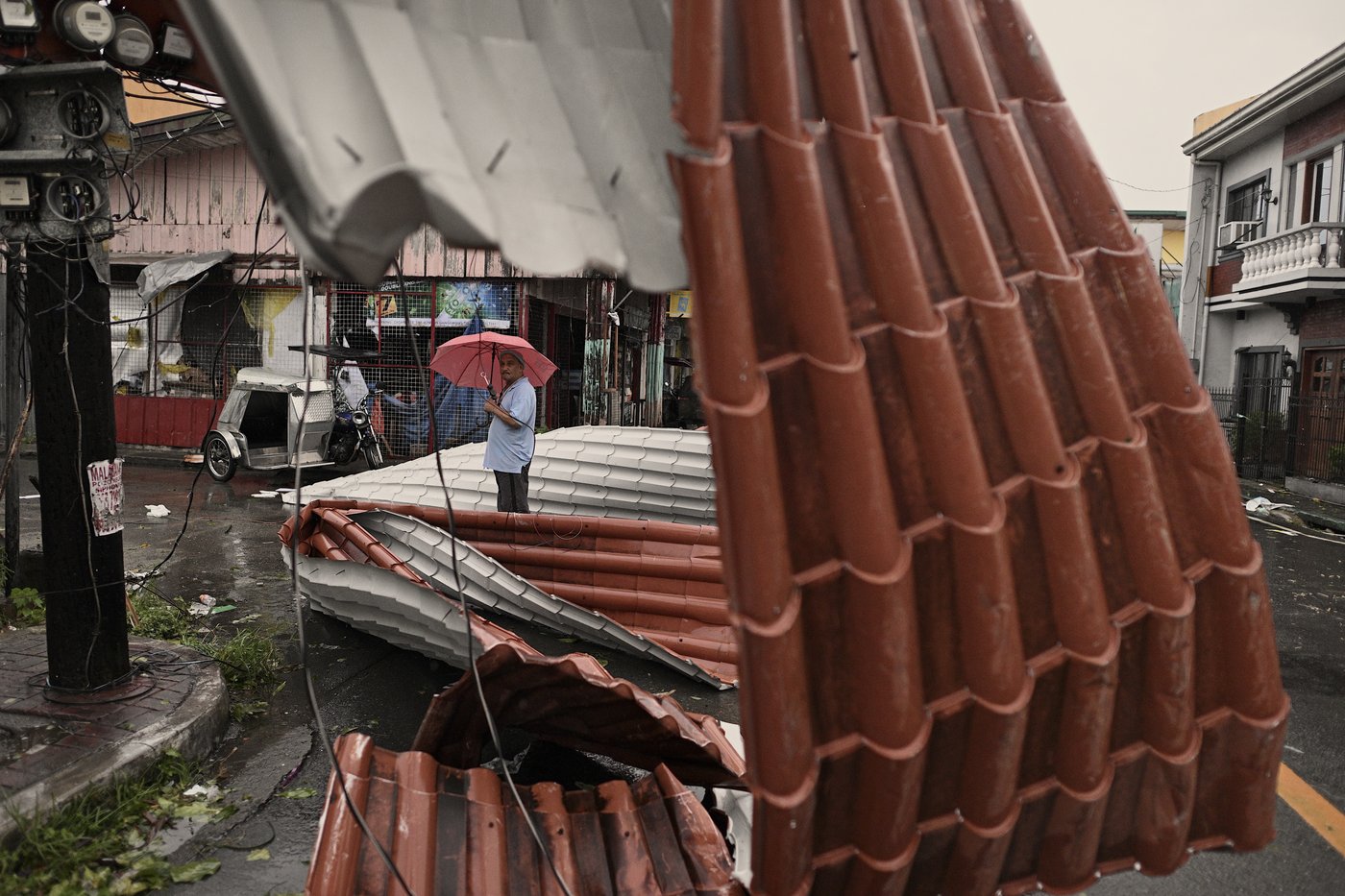 Typhoon Man-yi leaves 7 dead in Philippines and worsens crisis from back-to-back storms | iNFOnews.ca Typhoon Man-yi leaves 7 dead in Philippines and worsens crisis from back-to-back storms | iNFOnews.ca