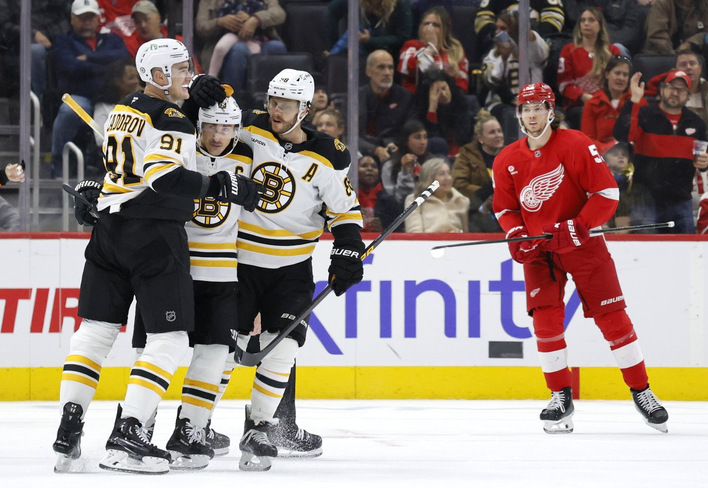 Brad Marchand's 3rd-period goal lifts the Bruins to a 2-1 win over the Red Wings | iNFOnews.ca Brad Marchand's 3rd-period goal lifts the Bruins to a 2-1 win over the Red Wings | iNFOnews.ca
