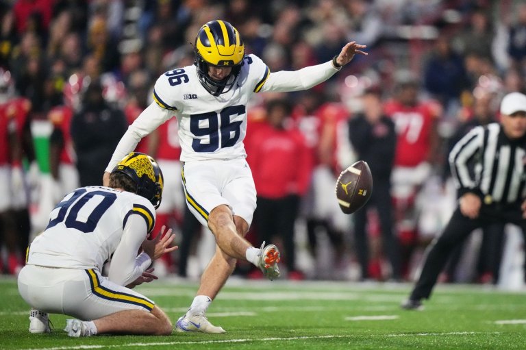 College football picks: If a rivalry game comes down a field goal, kickers are on a record pace | iNFOnews.ca