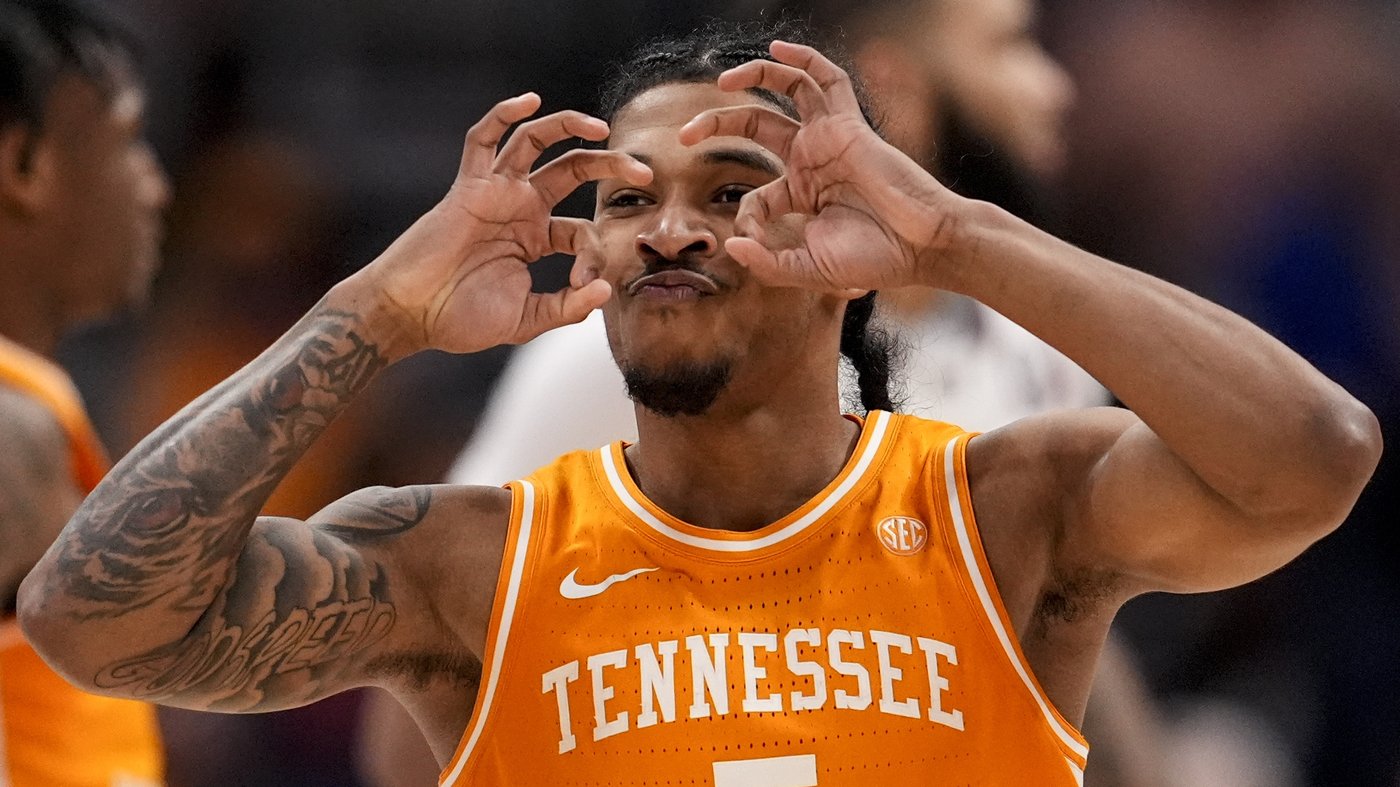 Zakai Zeigler eager to finish his March Madness tenure getting the Vols to their 1st Final Four | iNFOnews.ca