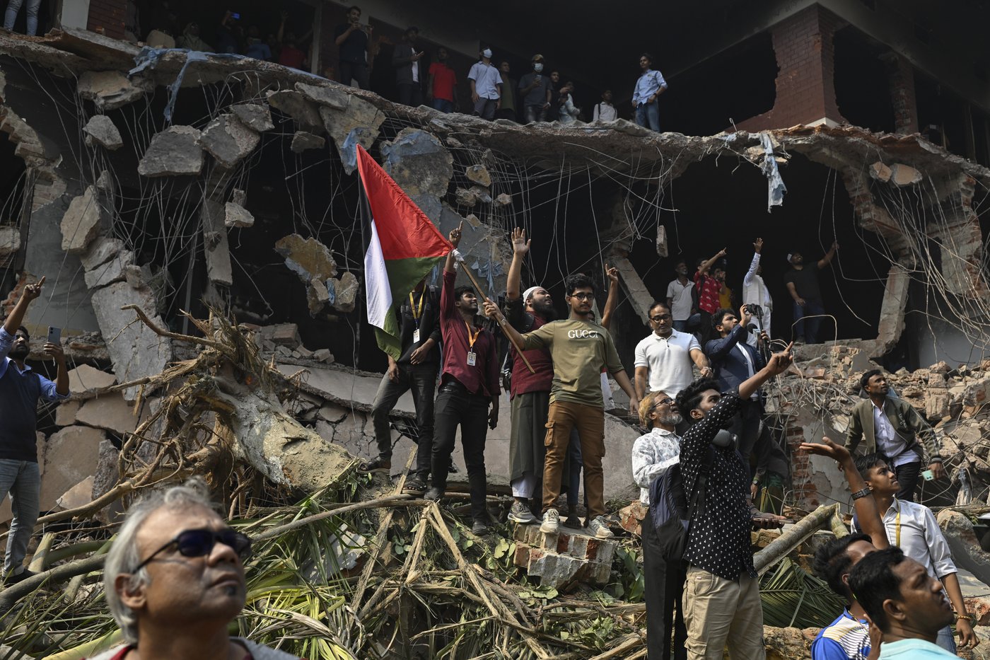 Turbulence in Bangladesh as new government grapples with aftermath of Sheikh Hasina's ouster | iNFOnews.ca