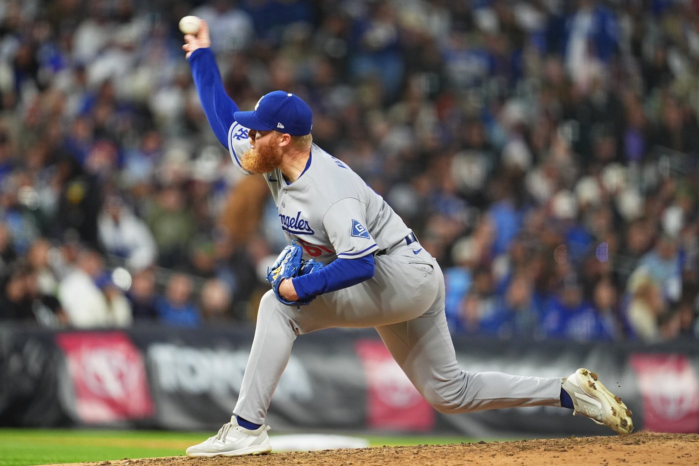 Johnson's go-ahead 2-run double in the 6th helps Rockies beat Dodgers 4-3 | iNFOnews.ca