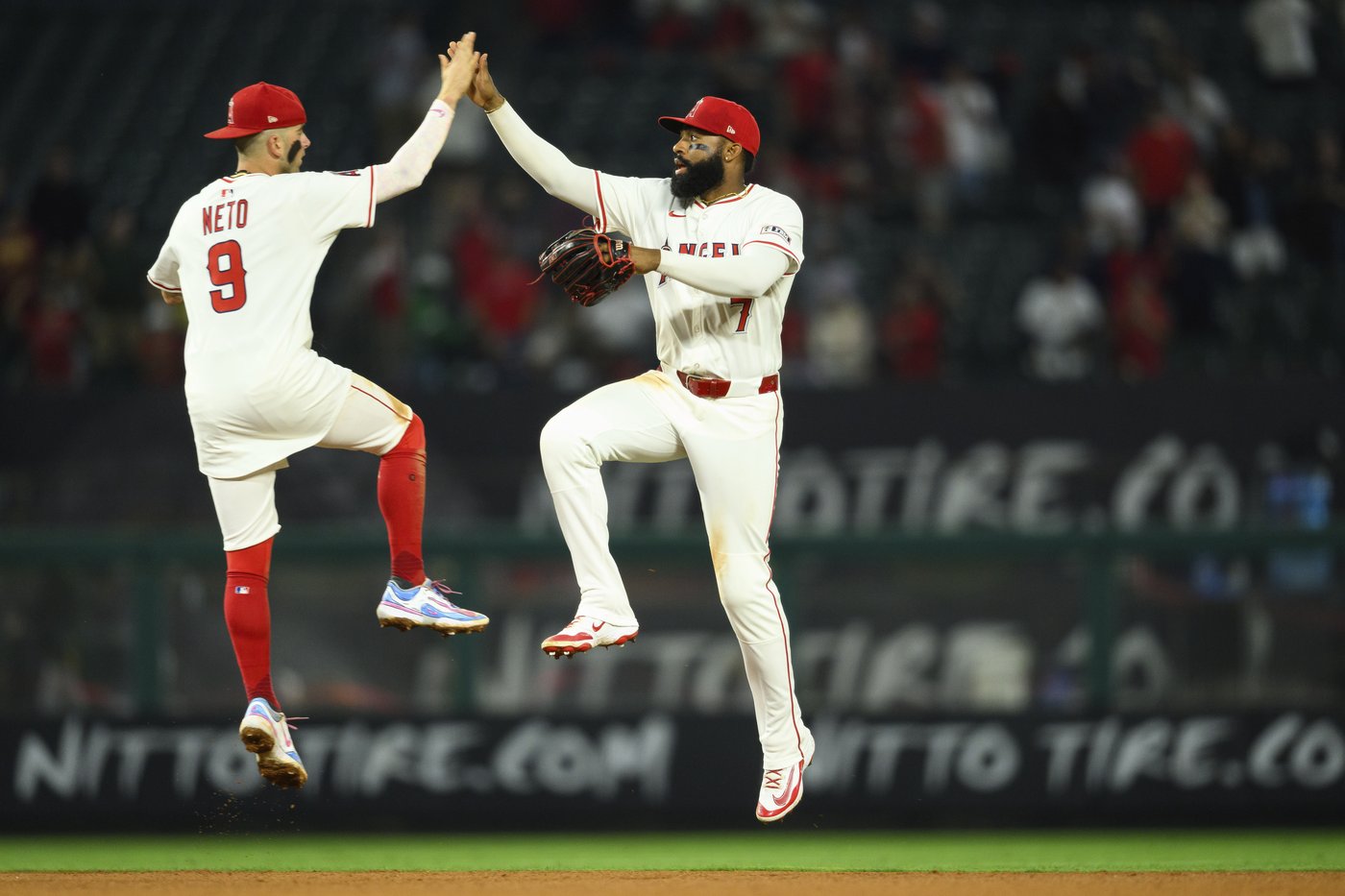 Kikuchi carries shutout into 8th and Angels beat A's 7-4 despite Clarke's amazing catch | iNFOnews.ca Kikuchi carries shutout into 8th and Angels beat A's 7-4 despite Clarke's amazing catch | iNFOnews.ca