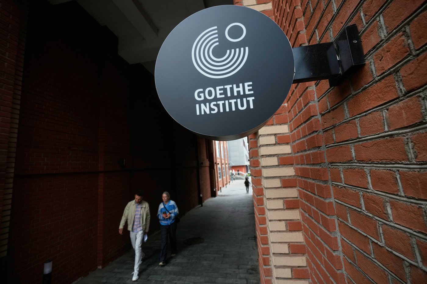 Russia to close German cultural centers amid deepening tensions with Europe over supporting Ukraine | iNFOnews.ca Russia to close German cultural centers amid deepening tensions with Europe over supporting Ukraine | iNFOnews.ca