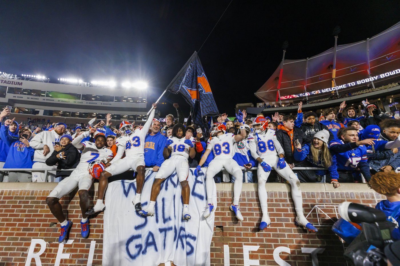 Florida runs over Florida State, recovers five fumbles in 31-11 rivalry win | iNFOnews.ca