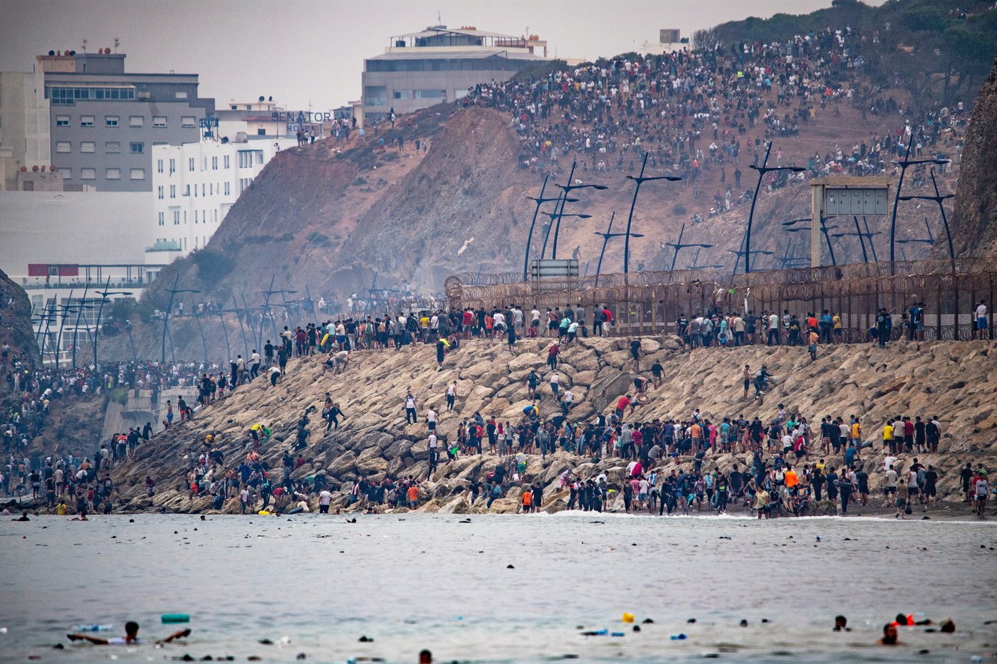 60,000 migrants crossed into Spanish territory of Ceuta, but many soon left voluntarily | iNFOnews.ca