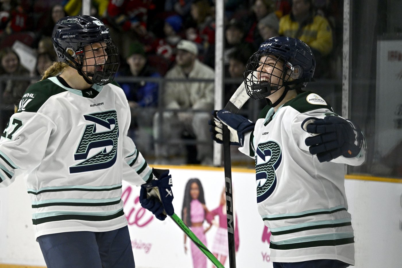 Morin scores twice, powering Boston Fleet to 2-1 OT win over Ottawa Charge | iNFOnews.ca