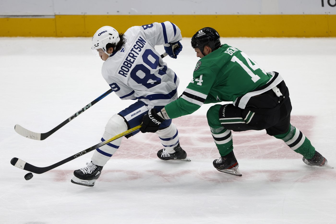 Nicholas Robertson part of key goals for Toronto in 5-3 win over Dallas and his older brother | iNFOnews.ca Nicholas Robertson part of key goals for Toronto in 5-3 win over Dallas and his older brother | iNFOnews.ca