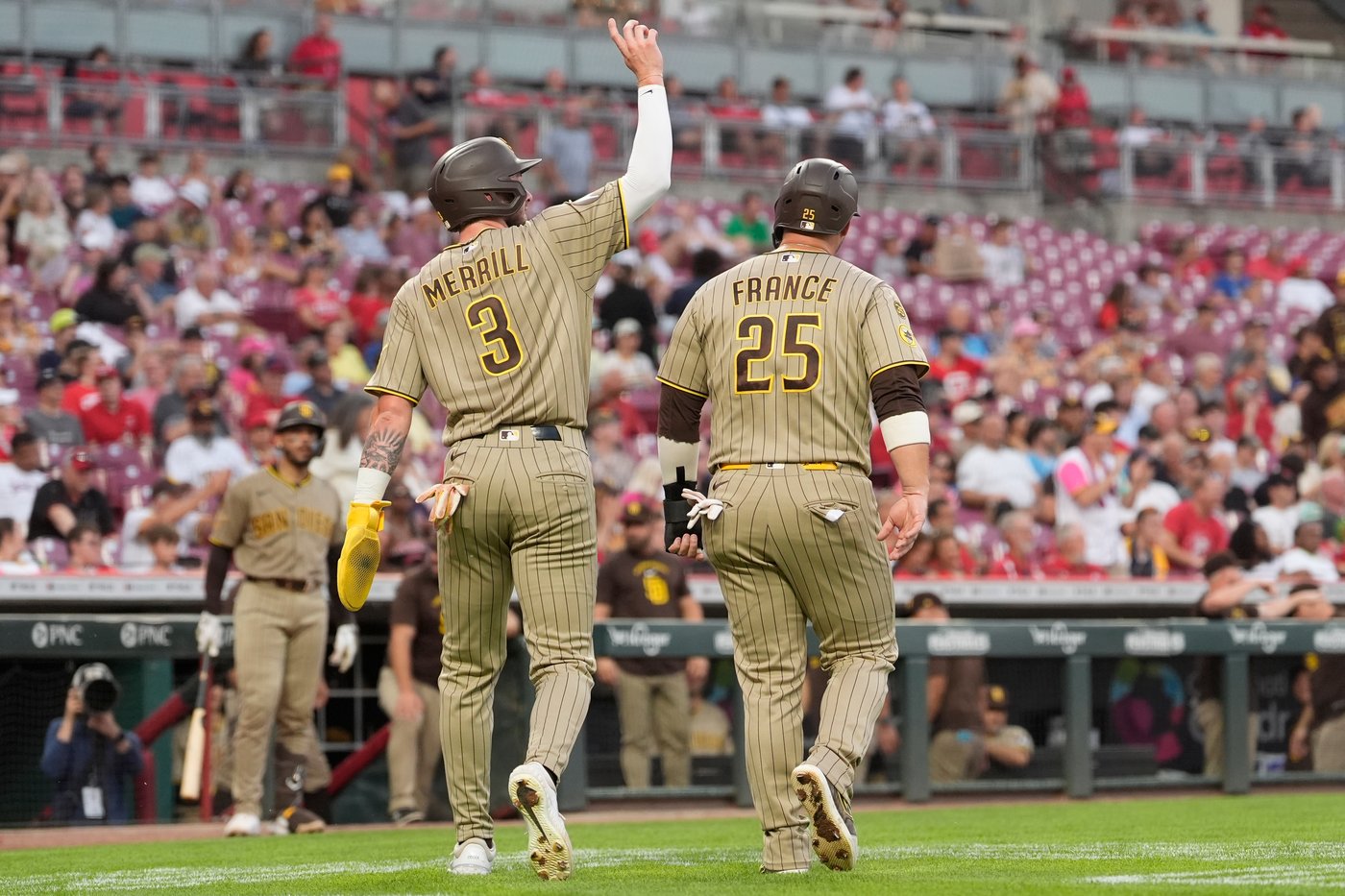 Machado has 4-hit game, King fans 6 in 6 innings as the Padres beat the Reds 5-0 | iNFOnews.ca Machado has 4-hit game, King fans 6 in 6 innings as the Padres beat the Reds 5-0 | iNFOnews.ca