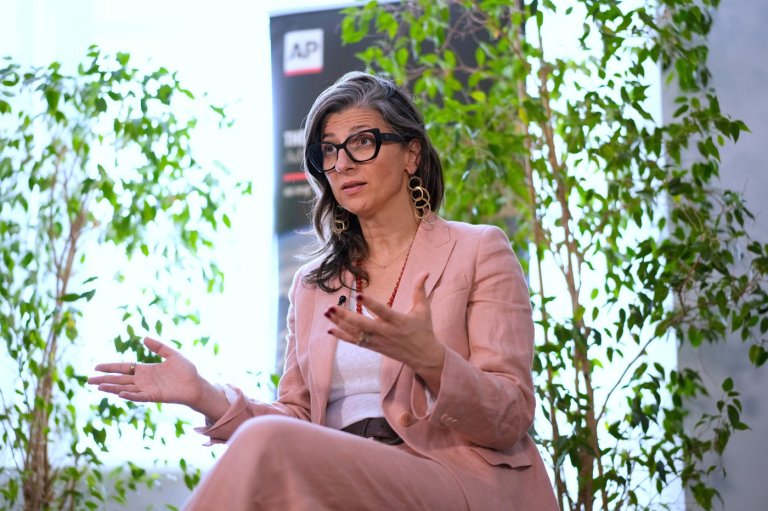 Family of UN human rights investigator sues Trump administration over sanctions for Israel criticism | iNFOnews.ca