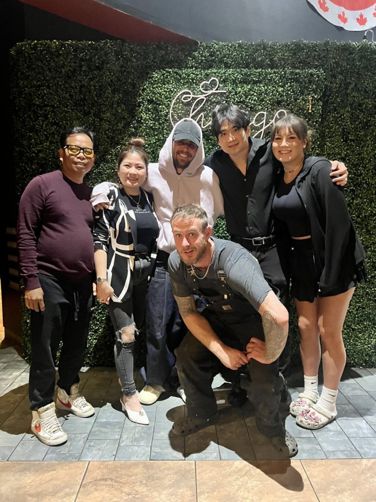 Justin Bieber stuns Cambridge pub with surprise visit for pool and karaoke | iNFOnews.ca