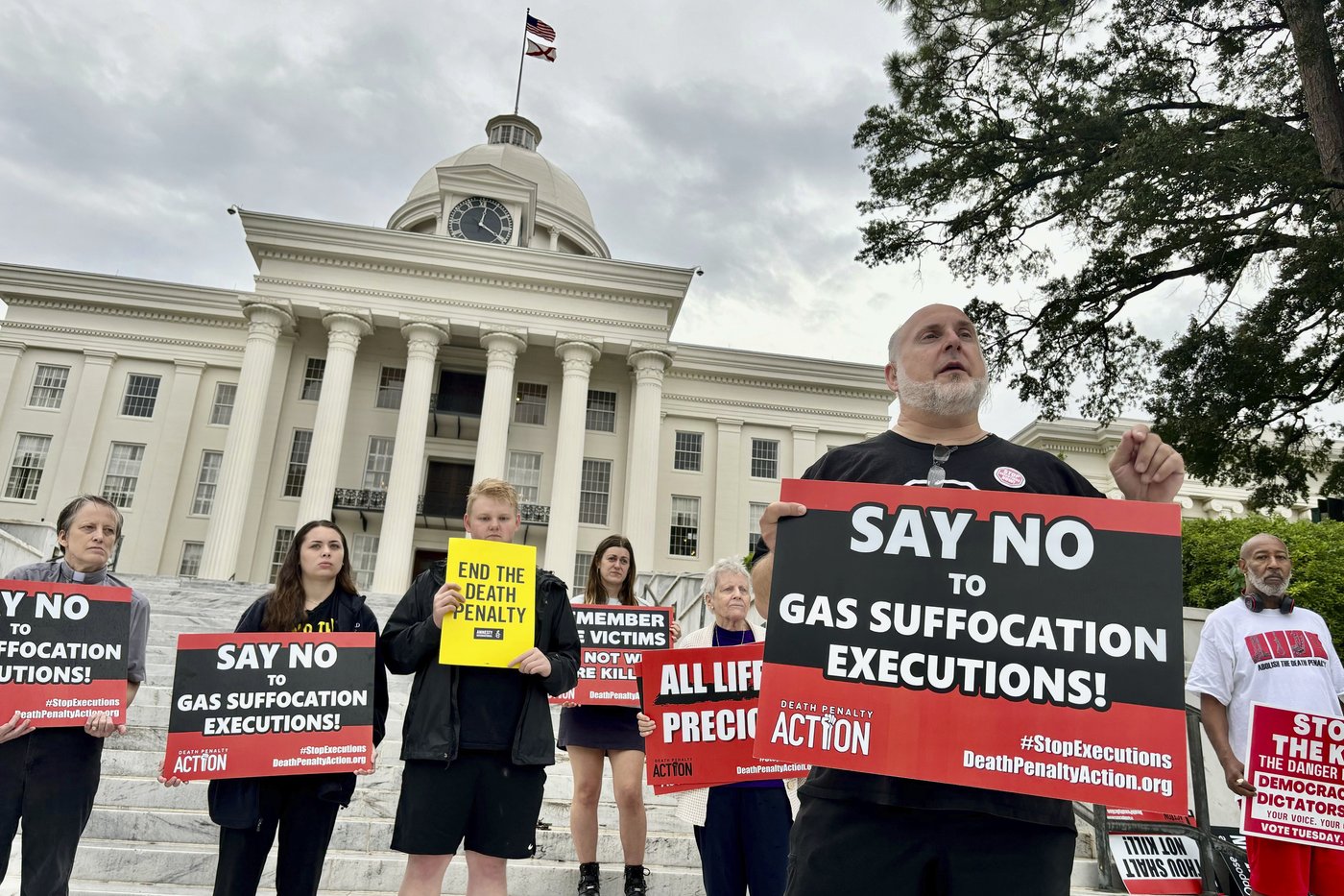 Alabama puts man convicted of killing 3 to death in the country’s second nitrogen gas execution | iNFOnews.ca Alabama puts man convicted of killing 3 to death in the country’s second nitrogen gas execution | iNFOnews.ca