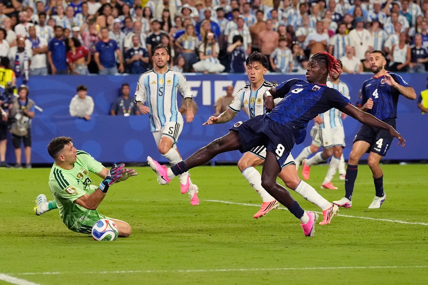 Messi and Argentina beat Cape Verde 3-2 in extra time thriller, advancing to World Cup Round of 16 | iNFOnews.ca Messi and Argentina beat Cape Verde 3-2 in extra time thriller, advancing to World Cup Round of 16 | iNFOnews.ca