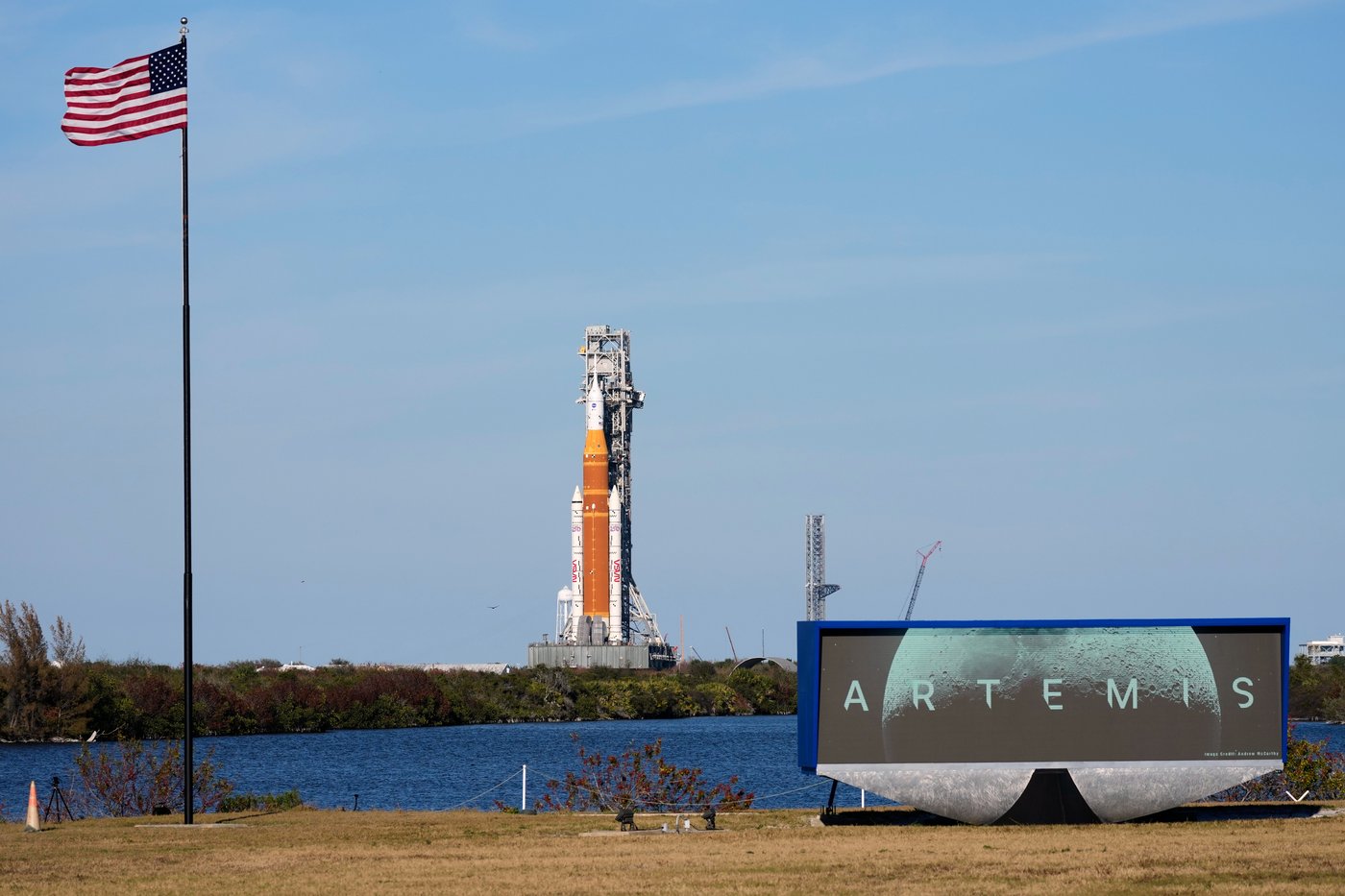 NASA moves its Artemis II moon rocket off the launch pad for more repairs | iNFOnews.ca NASA moves its Artemis II moon rocket off the launch pad for more repairs | iNFOnews.ca