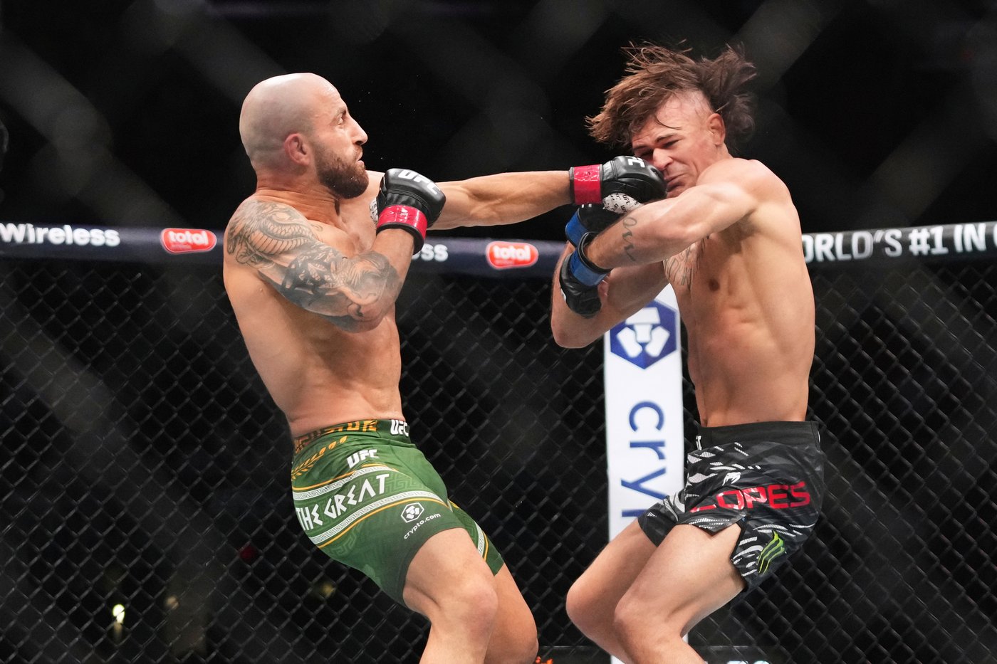 Alexander Volkanovski faces Diego Lopes in rematch at UFC 325 in Sydney | iNFOnews.ca