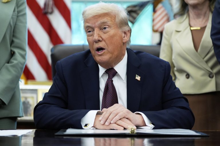 Trump says the US military again targeted a boat allegedly carrying drugs from Venezuela | iNFOnews.ca