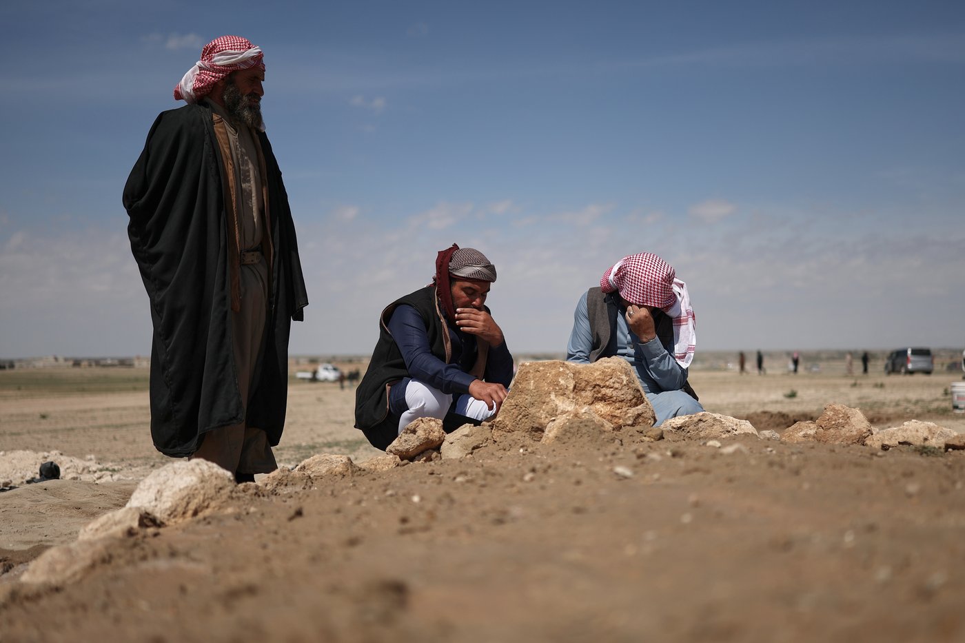 A Syrian man buries his wife and 4 children killed in Israeli strikes on Beirut | iNFOnews.ca