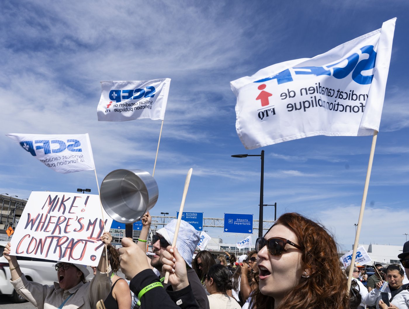 Quebec union leaders say workers could face same fate as Air Canada flight attendants | iNFOnews.ca Quebec union leaders say workers could face same fate as Air Canada flight attendants | iNFOnews.ca