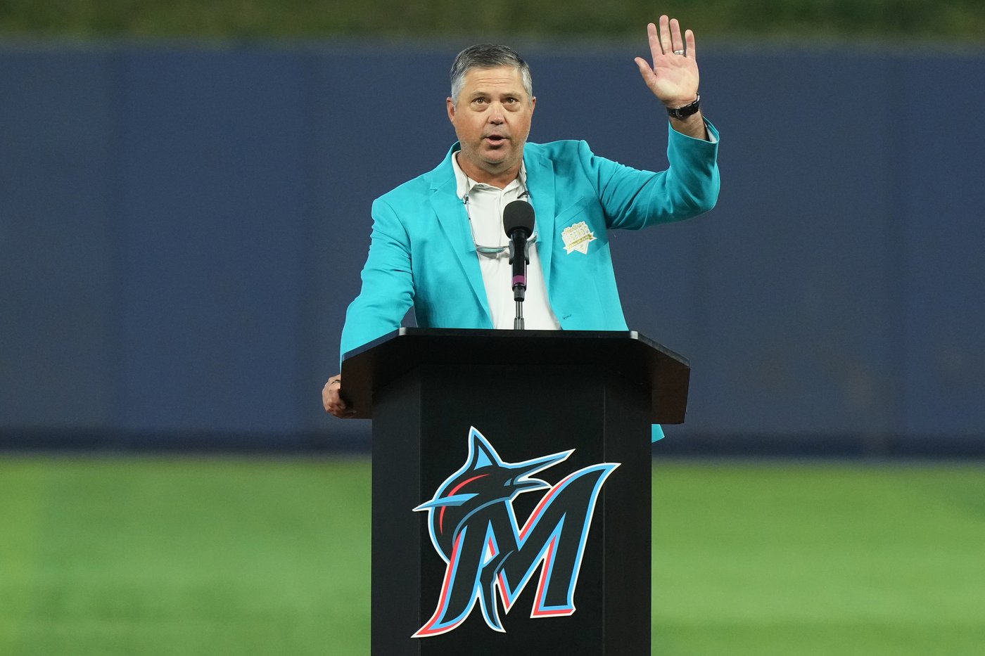 Hernández, Sanoja HRs lead Marlins past Cubs 10-3; Chicago's Crow-Armstrong hits 40th homer | iNFOnews.ca