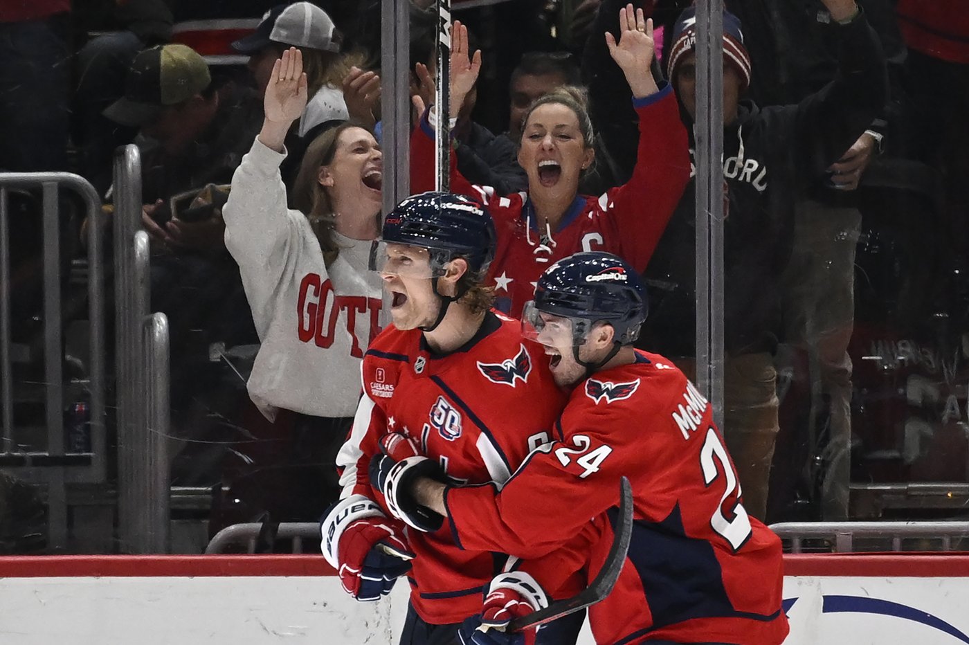 Capitals end the Golden Knights' season-opening winning streak at 3 with a 4-2 victory | iNFOnews.ca