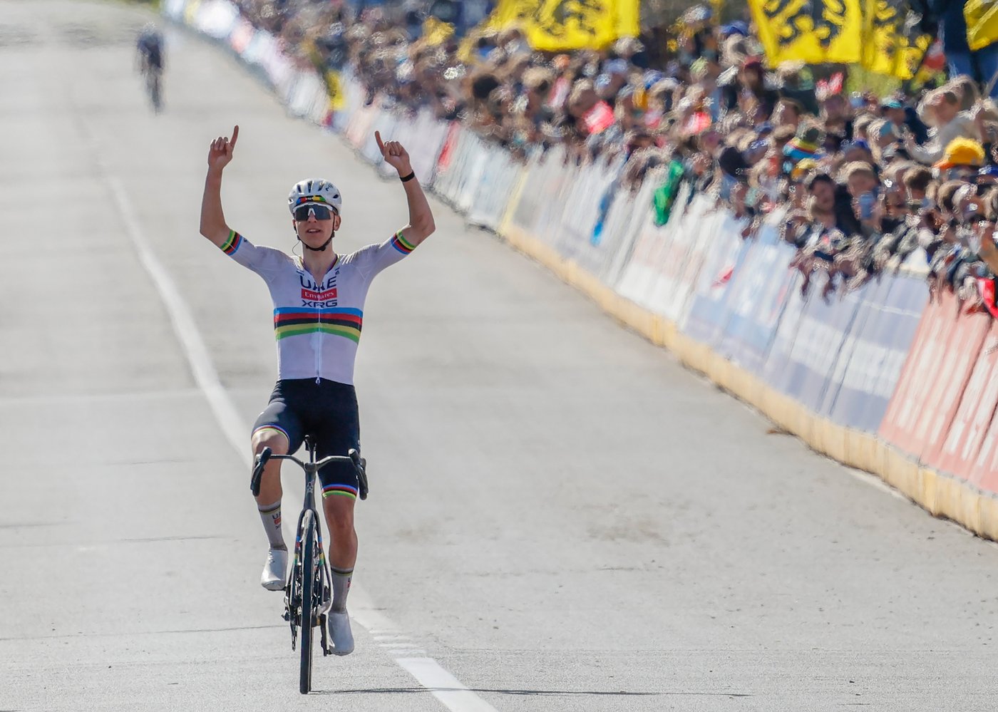 Monumental Pogačar wins Tour of Flanders for record-equaling third time with another solo attack | iNFOnews.ca