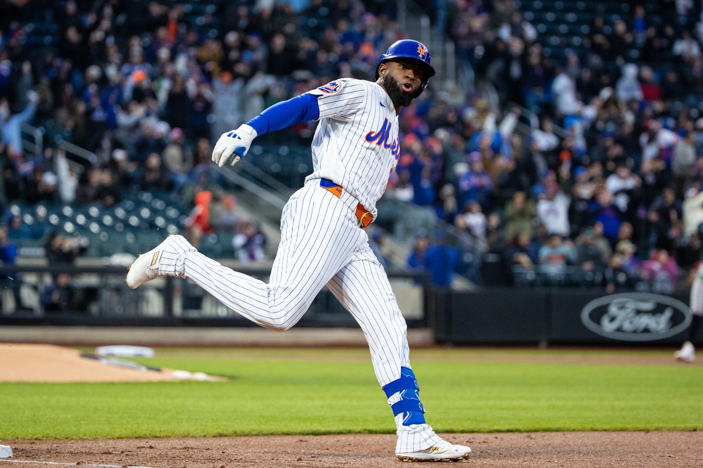 Mets' Luis Robert Jr. comes off injured list after missing almost three months | iNFOnews.ca Mets' Luis Robert Jr. comes off injured list after missing almost three months | iNFOnews.ca