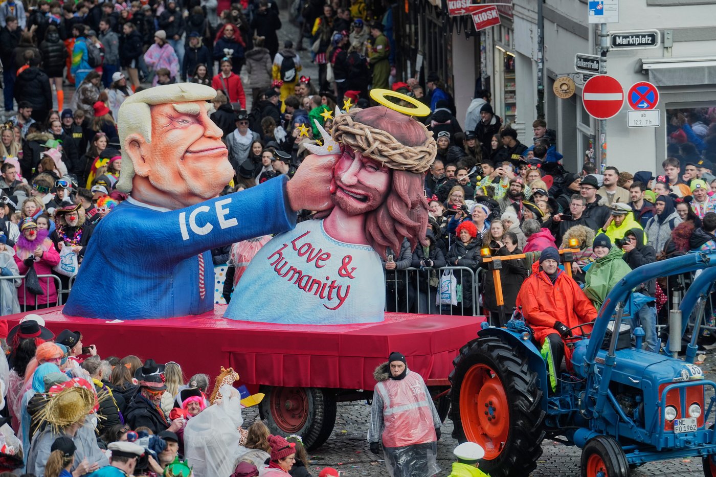 The top photos of the day by AP's photojournalists | iNFOnews.ca