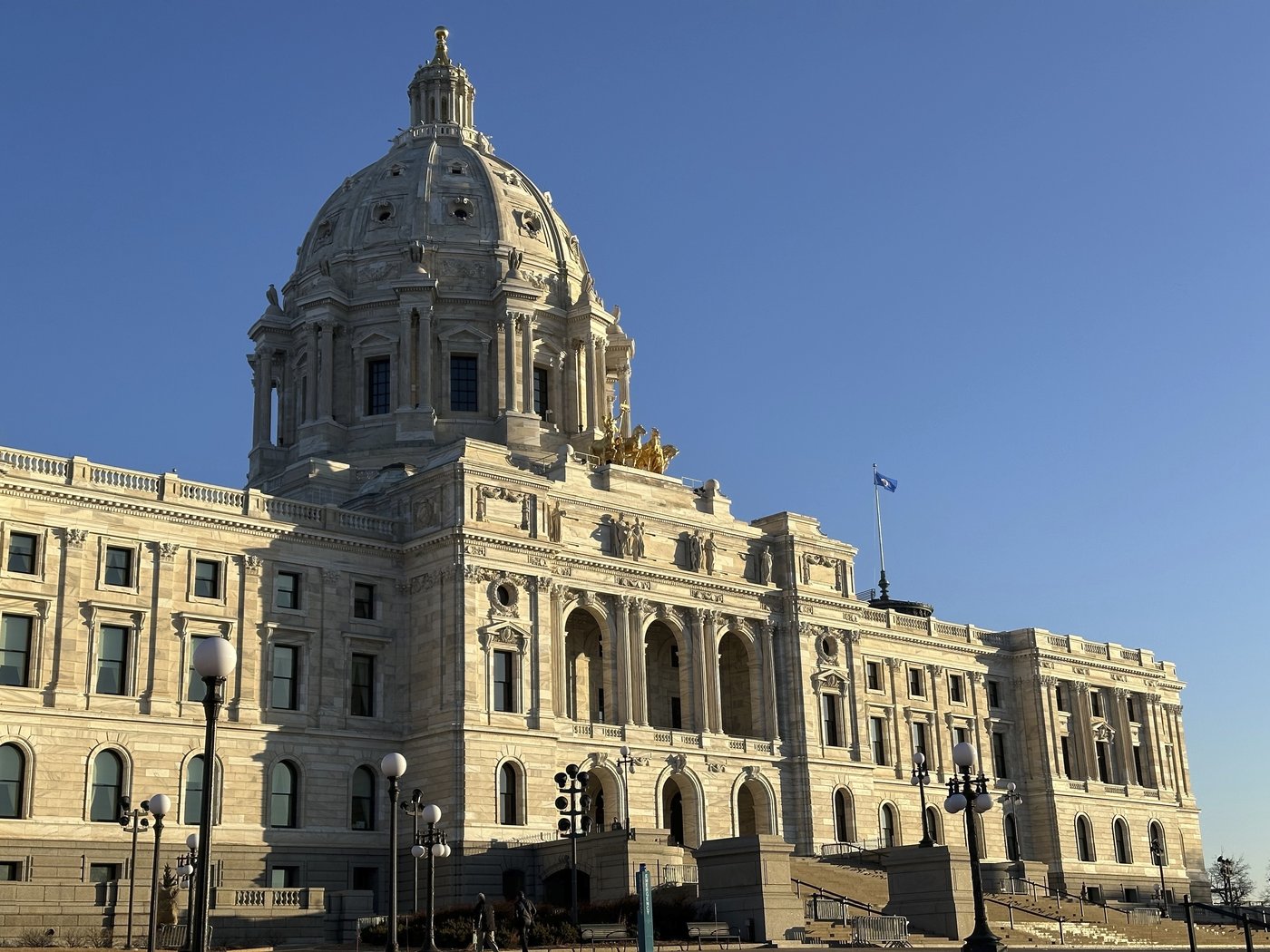 Independent in key House race suspends campaign, saying he was 'pawn' in election fraud scheme | iNFOnews.ca