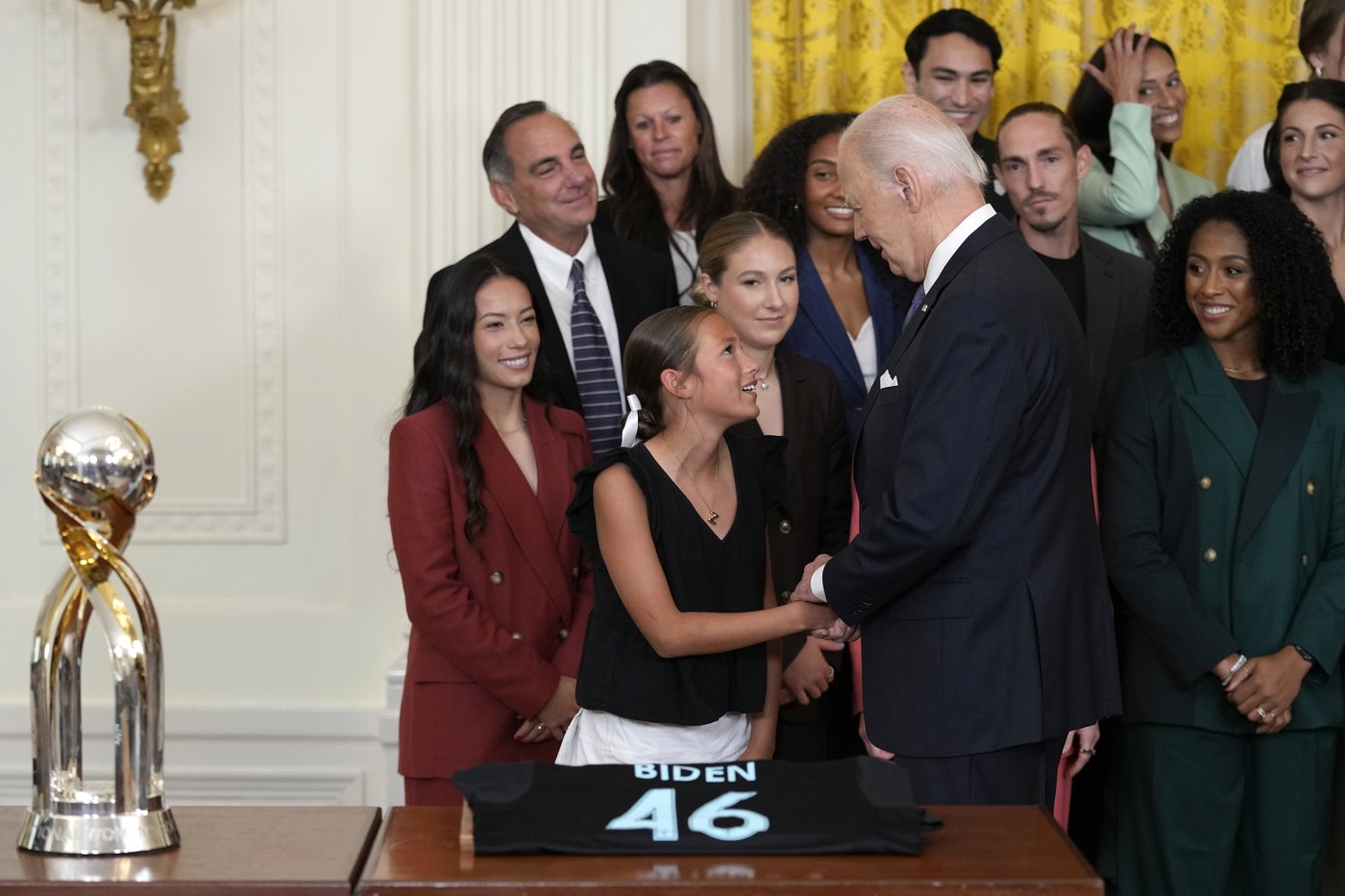 As he welcomes Gotham FC, Biden says “a woman can do anything a man can do," including be president | iNFOnews.ca