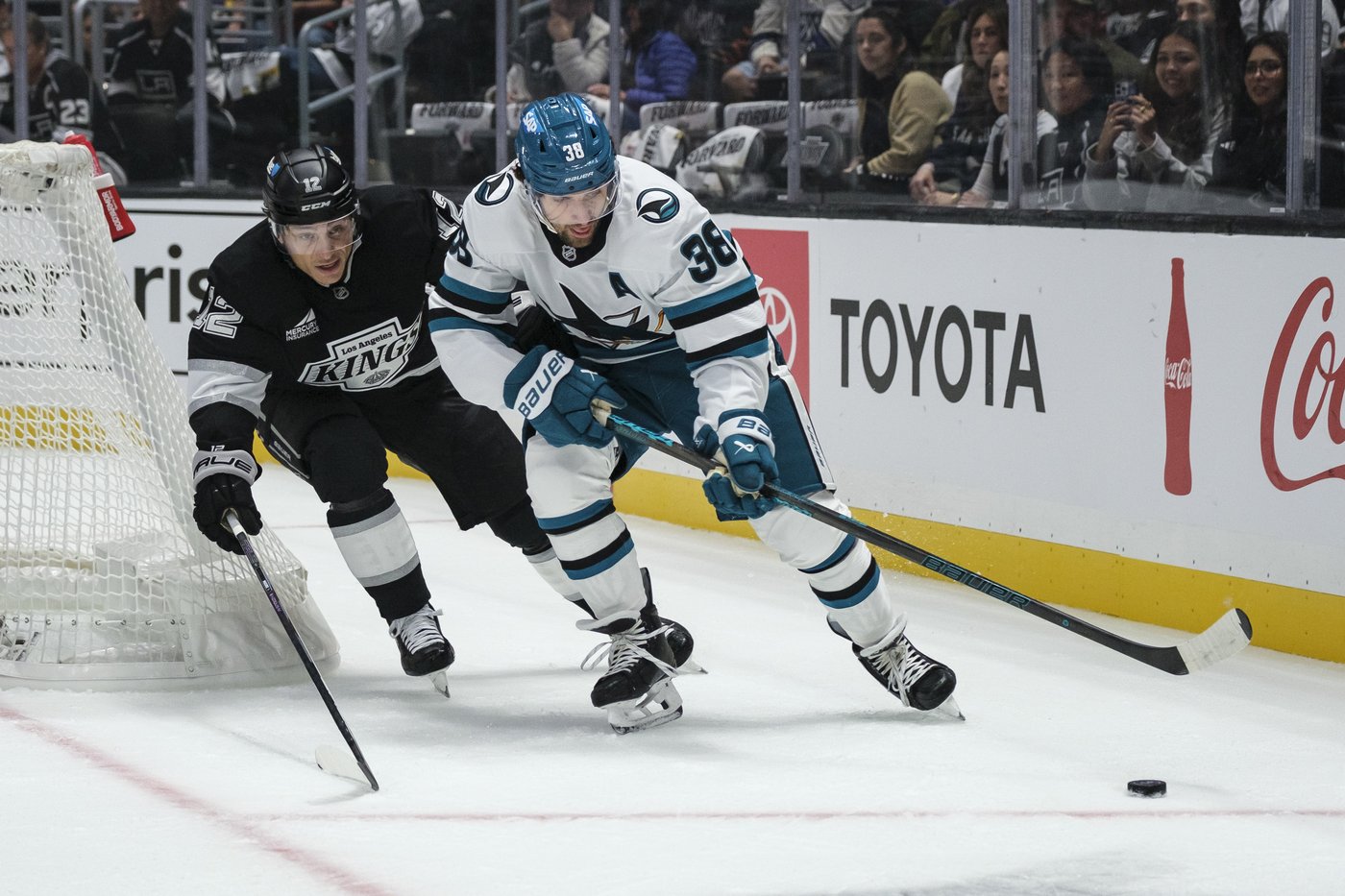 Sharks make dubious history by going winless through 8 games for 2nd straight season | iNFOnews.ca