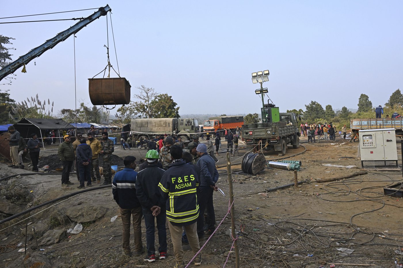 Bodies found after gas explosion causes coal mine to collapse in southwest Pakistan | iNFOnews.ca Bodies found after gas explosion causes coal mine to collapse in southwest Pakistan | iNFOnews.ca