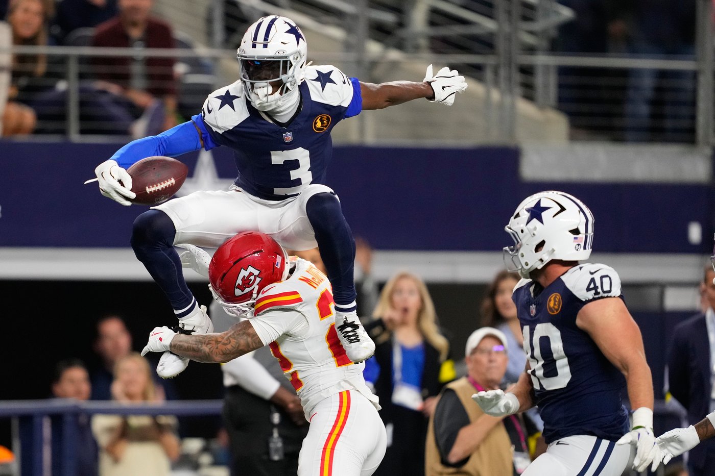 As the Texans chase a division title, the Chiefs are simply trying to stay in the playoff hunt | iNFOnews.ca As the Texans chase a division title, the Chiefs are simply trying to stay in the playoff hunt | iNFOnews.ca