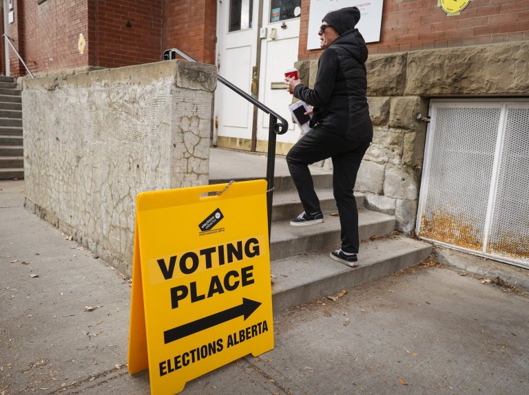 QuickQuotes: Leaders react to Alberta referendum results to remain in Canada | iNFOnews.ca