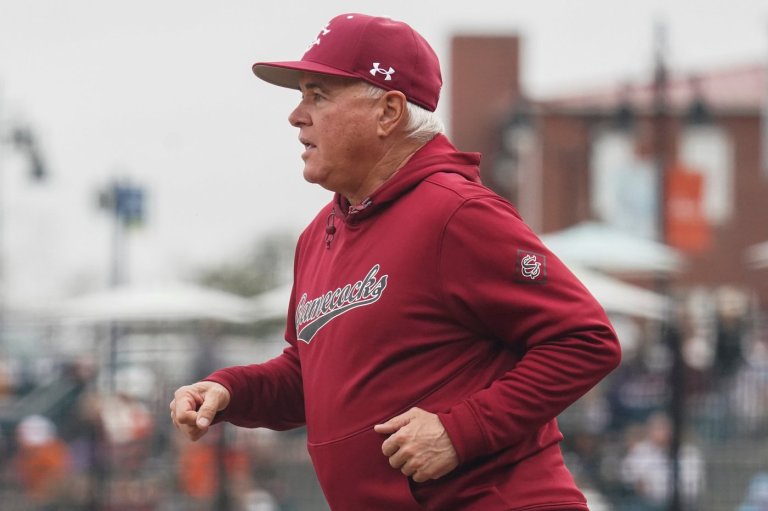 Paul Mainieri out as South Carolina's baseball coach after 1 1/2 seasons | iNFOnews.ca