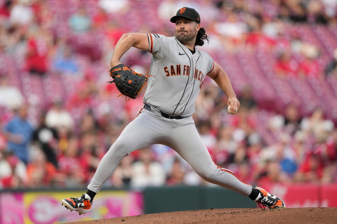 Stewart and Steer go deep, Reds beat Giants 2-1 | iNFOnews.ca