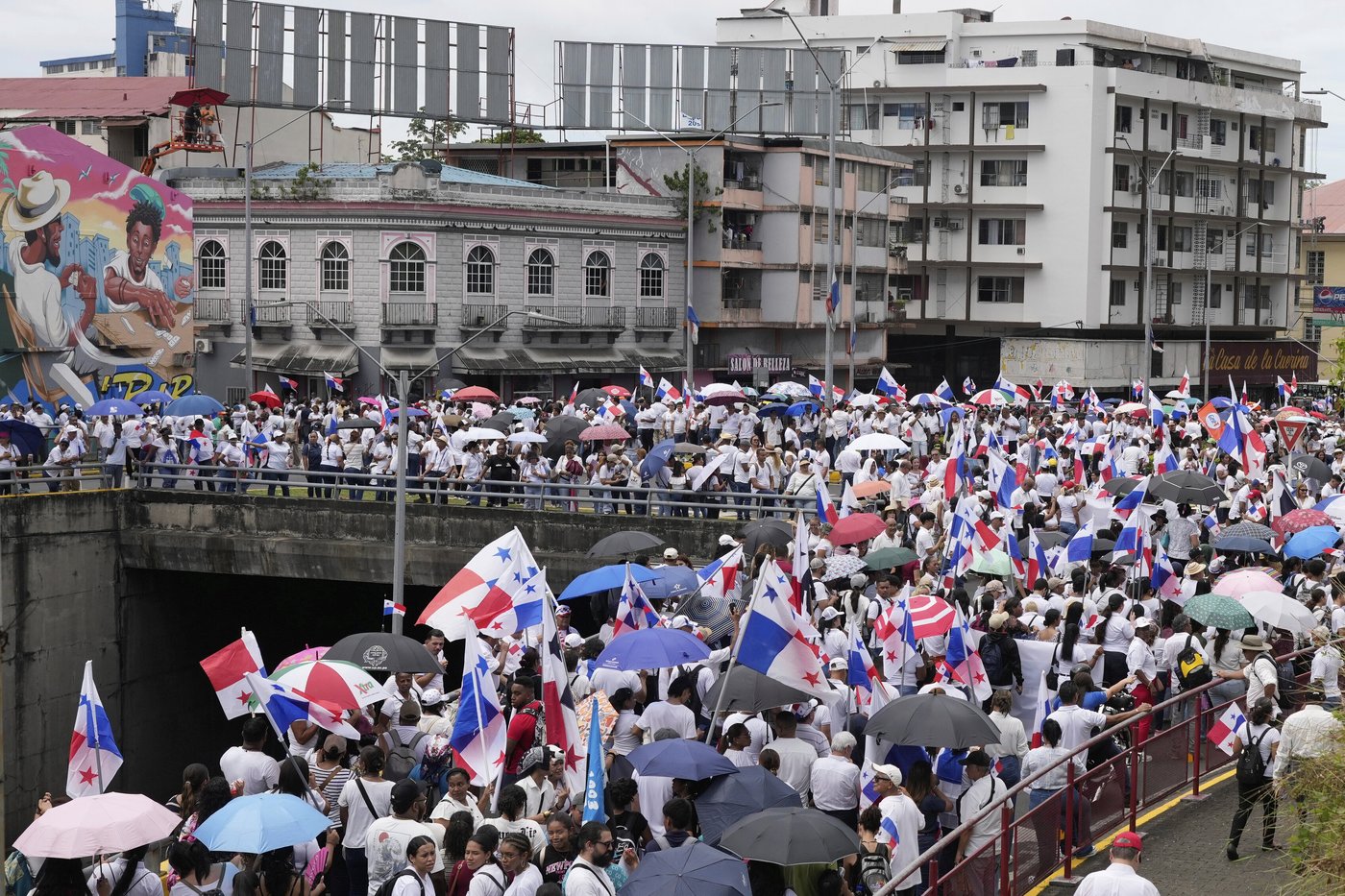 Thousands march over concern Panama bending to US government | iNFOnews.ca Thousands march over concern Panama bending to US government | iNFOnews.ca