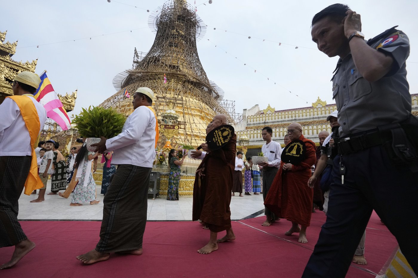 PHOTO COLLECTION: Buddha Birthday | iNFOnews.ca