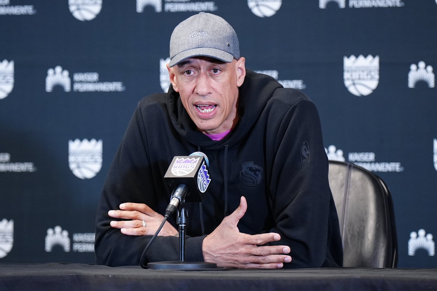 Kings will bring back coach Doug Christie for a second full season, AP source says | iNFOnews.ca