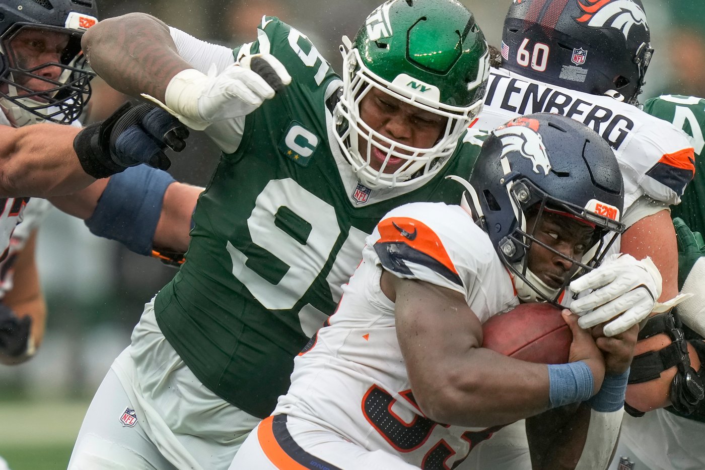 Chiefs' Chris Jones voted top interior defensive lineman by AP panel | iNFOnews.ca Chiefs' Chris Jones voted top interior defensive lineman by AP panel | iNFOnews.ca