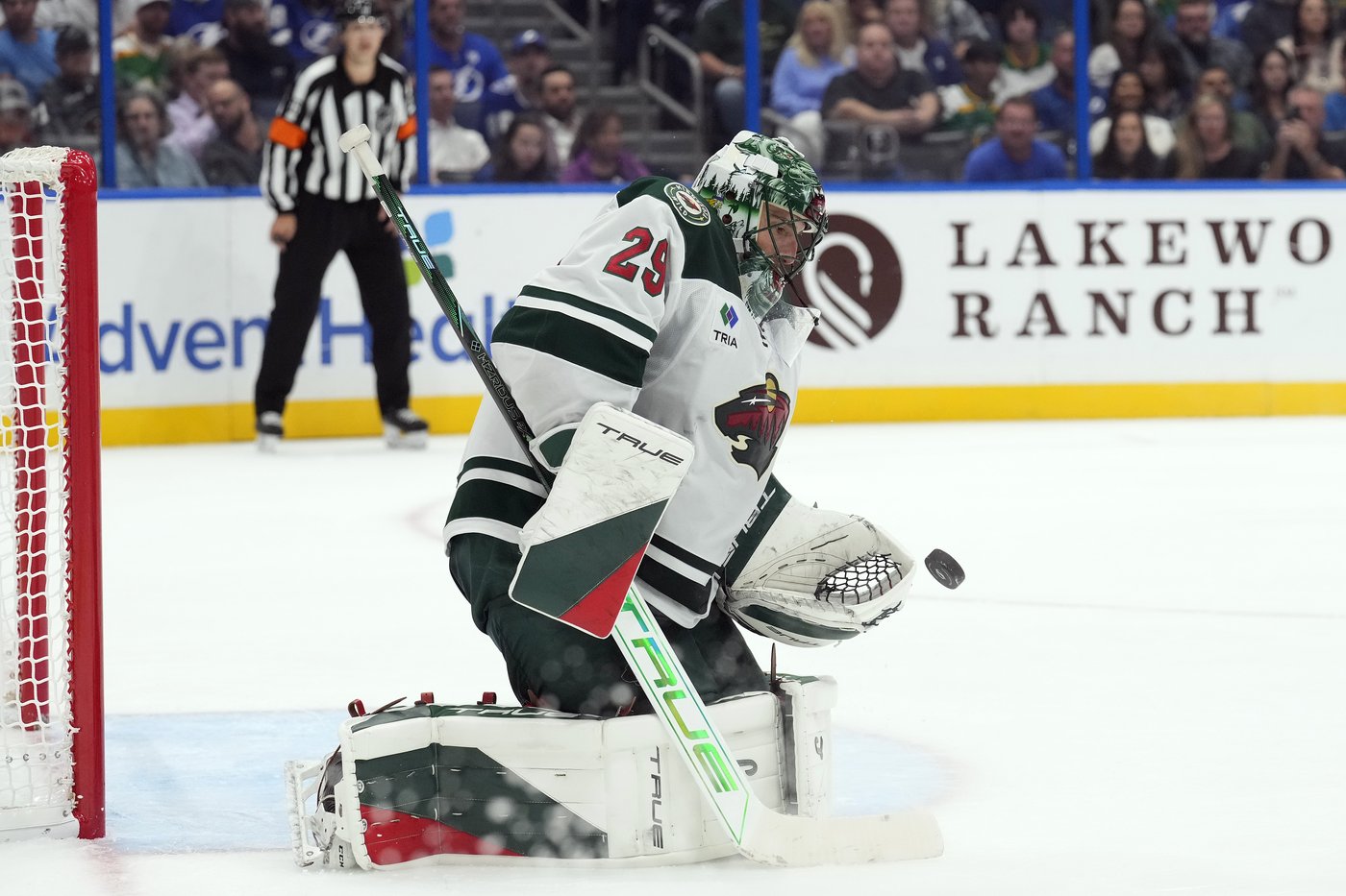 Matt Boldy breaks 3rd-period tie, Wild top Lightning 4-2 to remain unbeaten in regulation | iNFOnews.ca