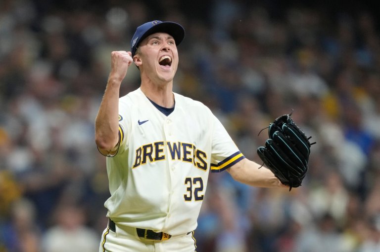 Padres' uncanny ability to foul off pitches chases Misiorowski from NLDS opener after 4 innings | iNFOnews.ca