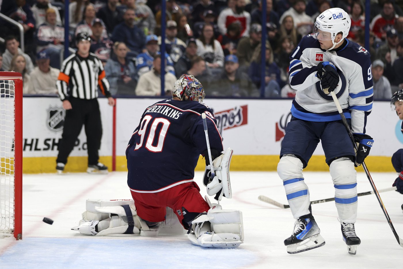 Ehlers scores 3 goals to lead Jets to 6-2 win over Blue Jackets to improve to 6-0-0 on the road | iNFOnews.ca Ehlers scores 3 goals to lead Jets to 6-2 win over Blue Jackets to improve to 6-0-0 on the road | iNFOnews.ca