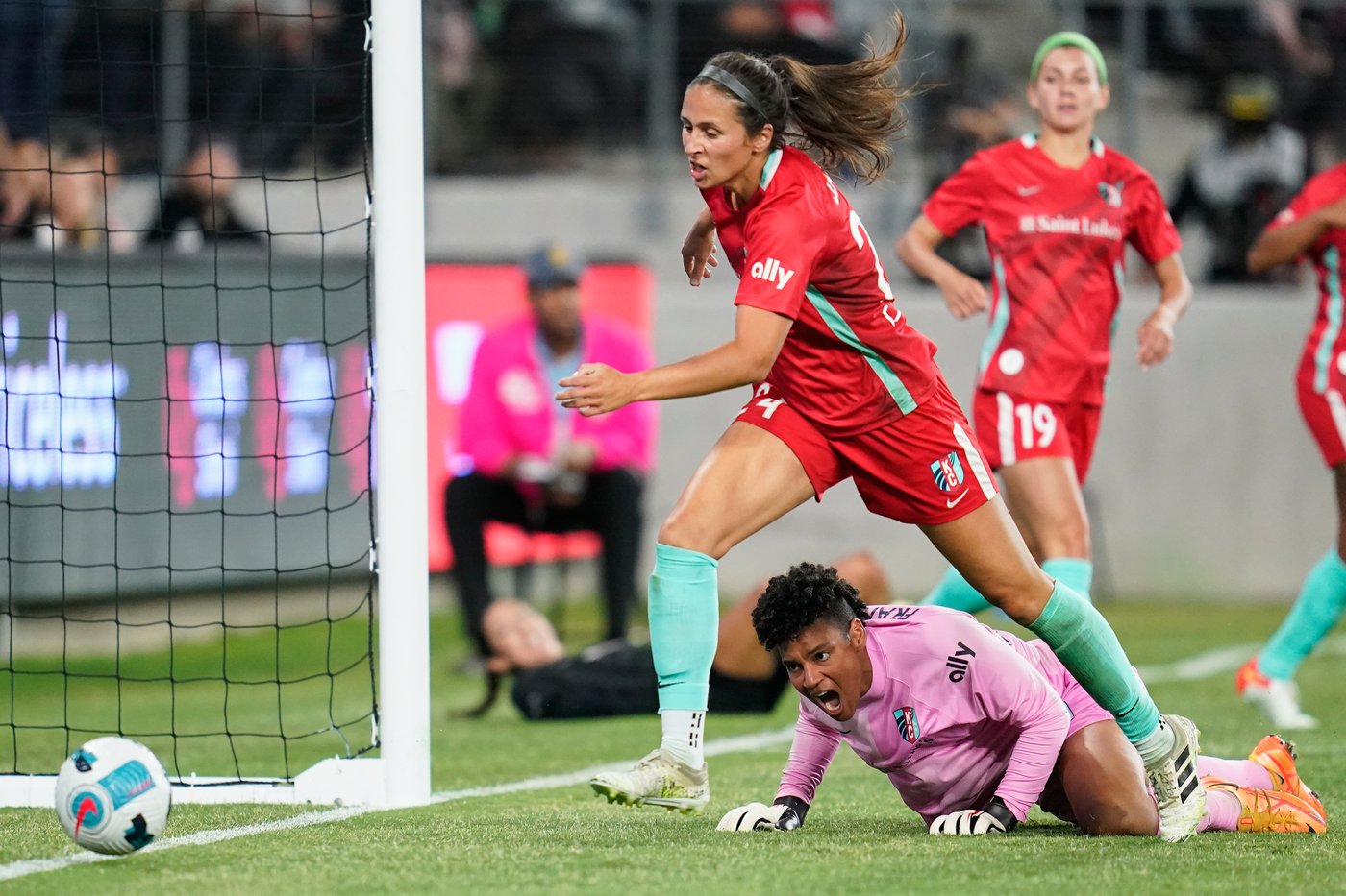 Angel City forward Christen Press announces her retirement from soccer | iNFOnews.ca Angel City forward Christen Press announces her retirement from soccer | iNFOnews.ca