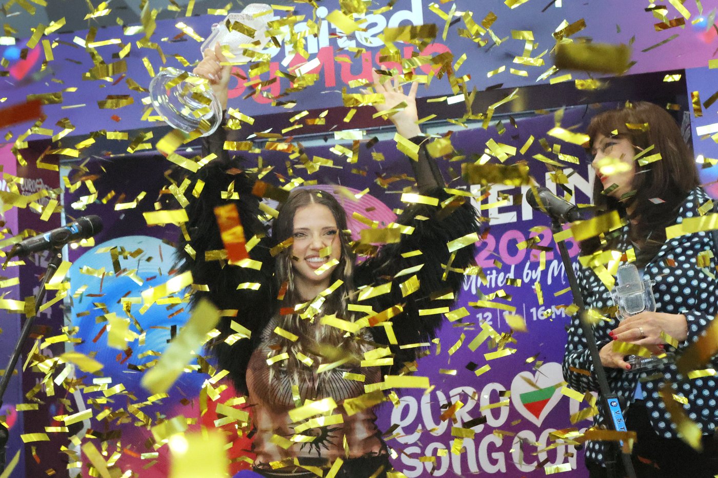 Bulgaria gives its Eurovision winner Dara a grand welcome upon her return home | iNFOnews.ca