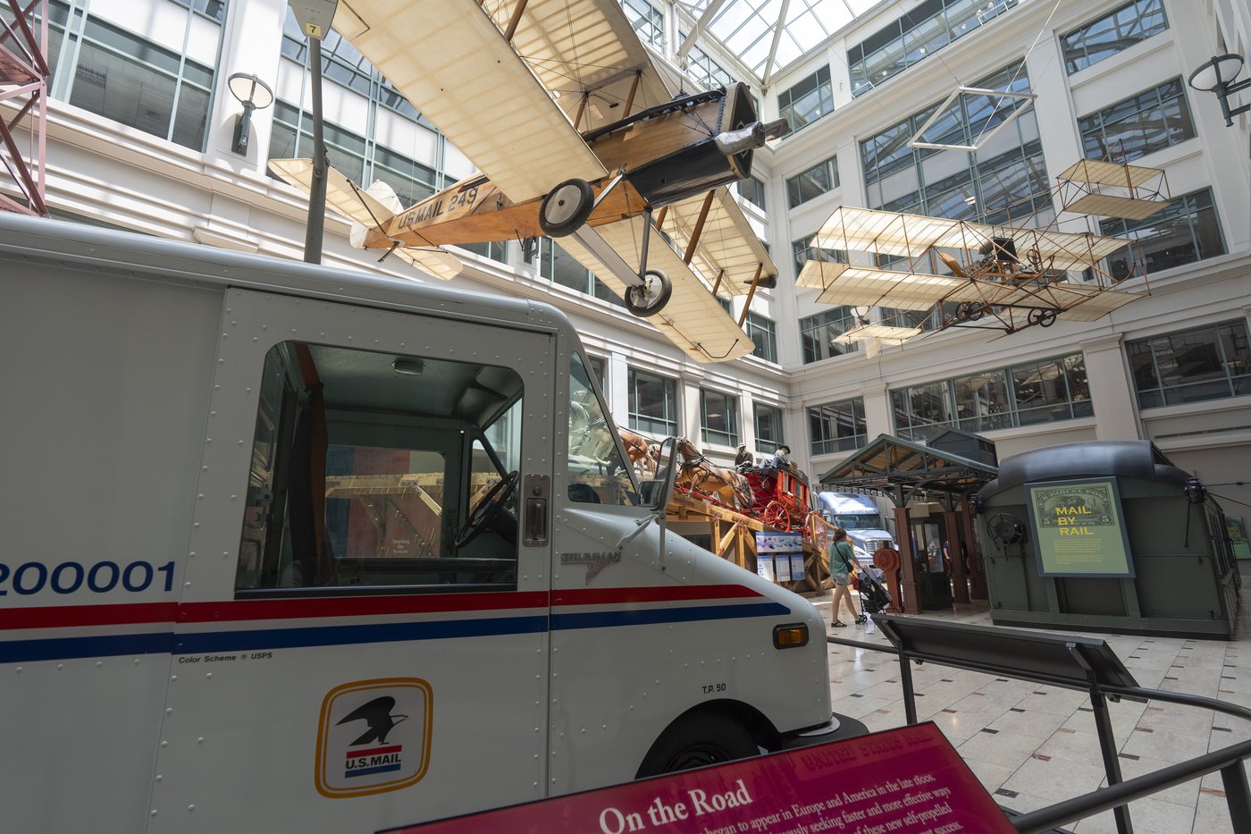 PHOTO COLLECTION: The U.S. Postal Service at 250 | iNFOnews.ca