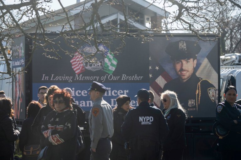 Man convicted in 2024 killing of NYPD officer sentenced to 115 years to life in prison | iNFOnews.ca