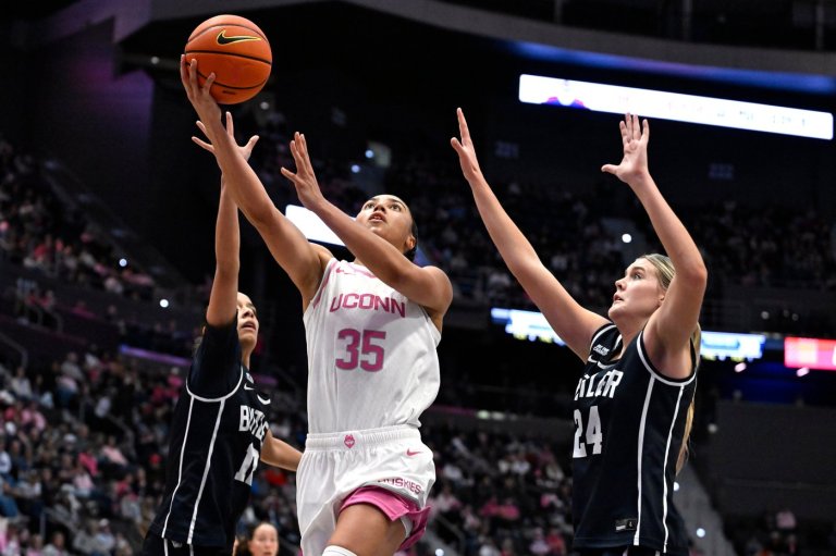 Fudd leads the way as No 1 UConn rolls past Butler without top scorer and rebounder Sarah Strong | iNFOnews.ca